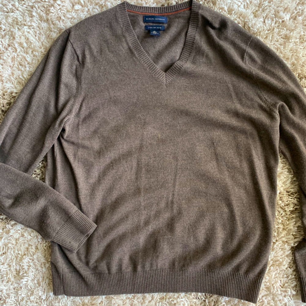 Banana Republic V neck Sweater